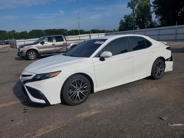 Toyota Camry, 2023