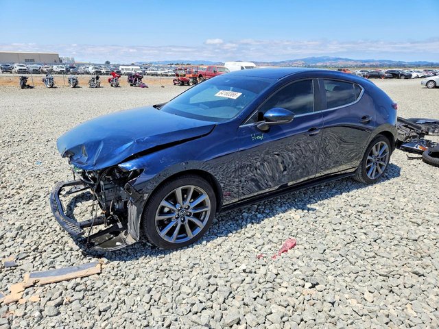 Mazda 3, 2022