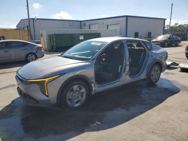 Kia K4, 2025